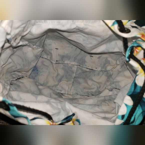 Nani Island | Made In Hawaii | Floral Backpack with Hibiscus Design Travel Bag - Picture 5 of 8